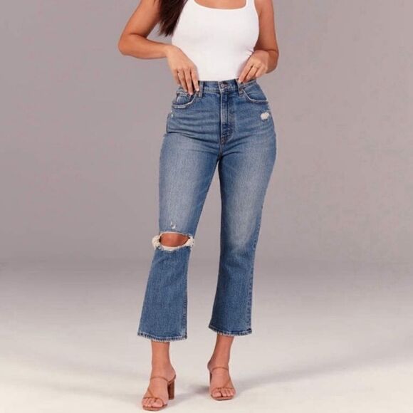 Abercrombie & Fitch Ultra High Rise Kick Flare Jean Distressed NEW - Picture 1 of 13